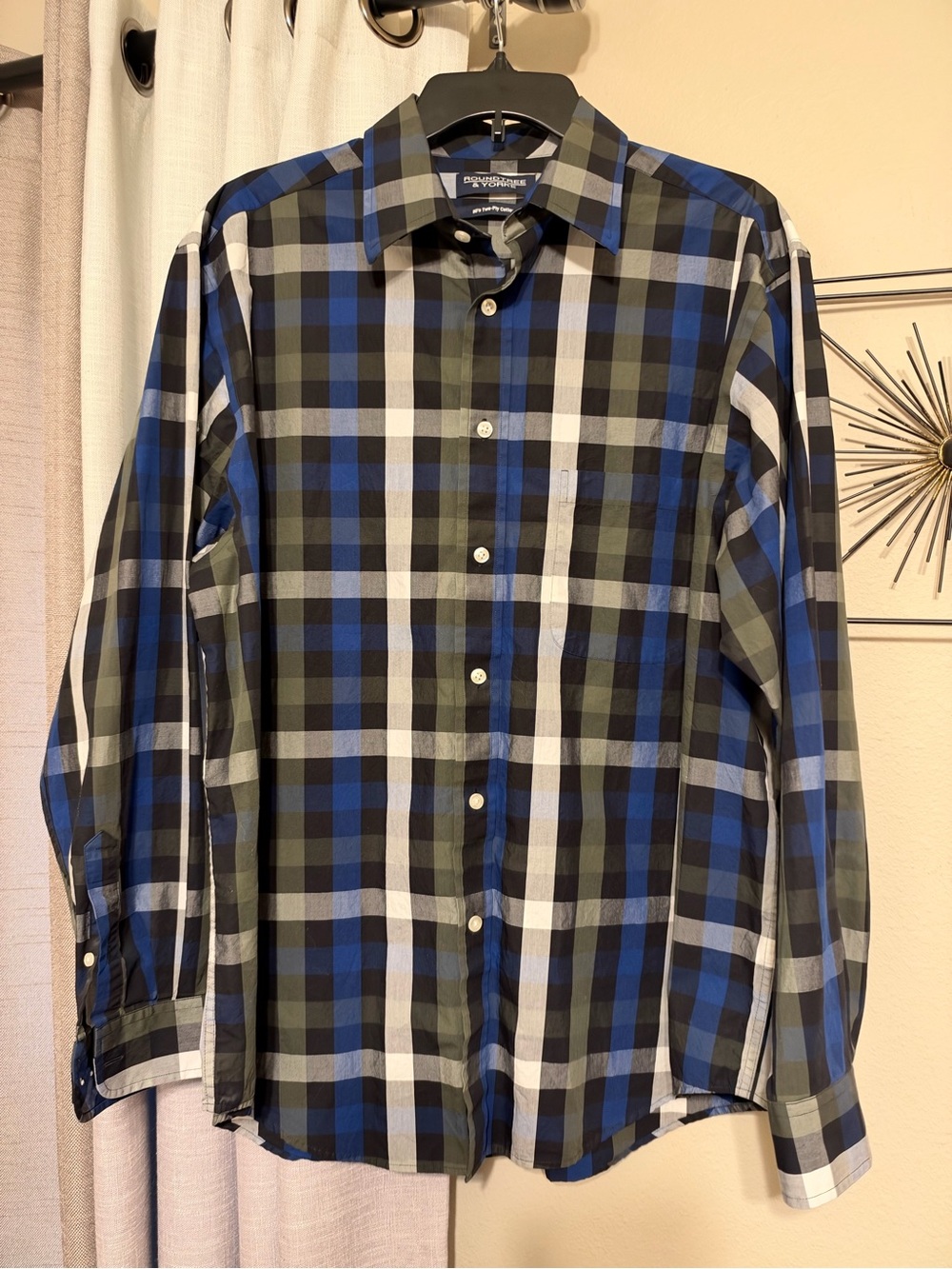 Roundtree & Yorke Men’s L Plaid Shirt 100% Cotton Blue Green Long Sleeve